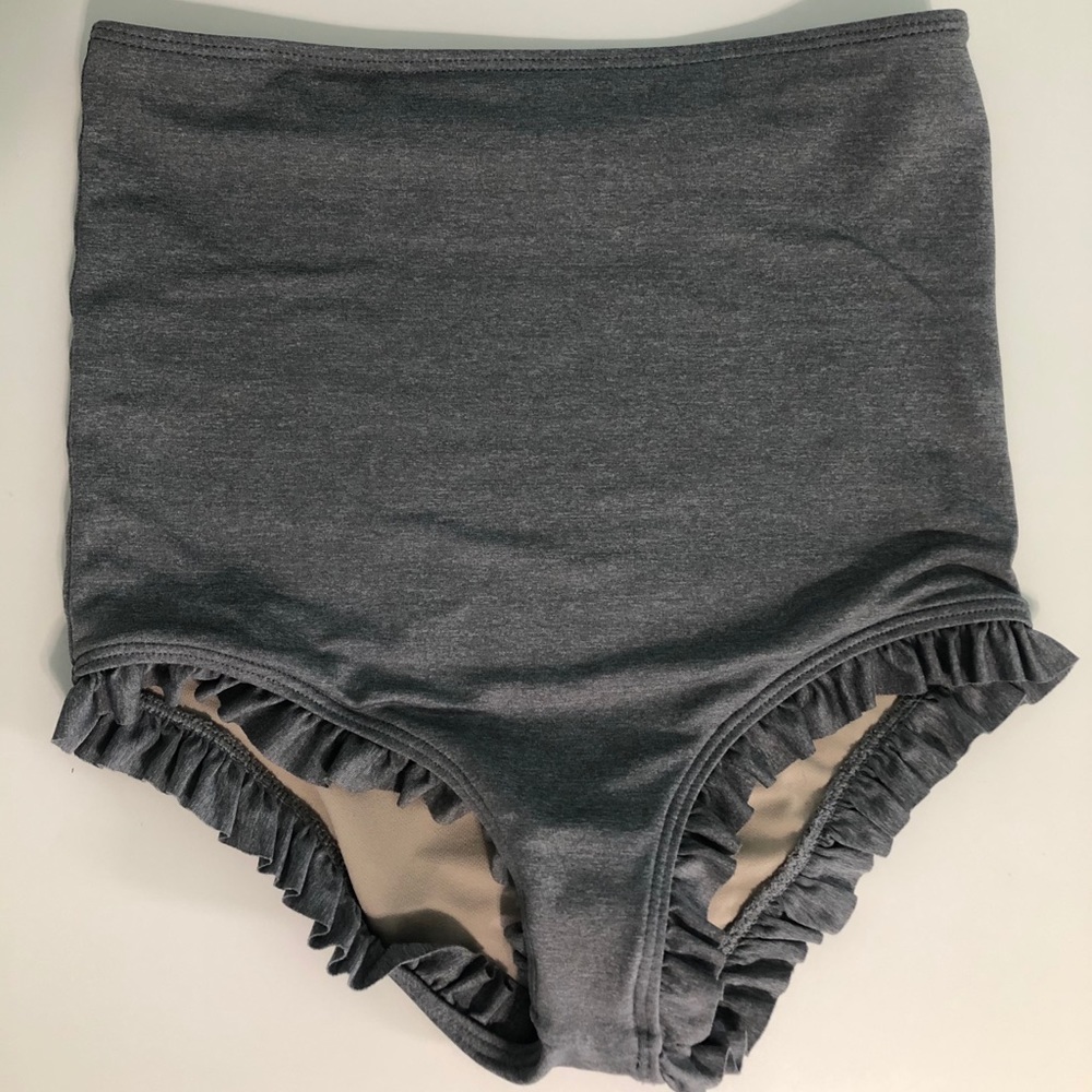 Kortni Jeane ruffled up bottoms